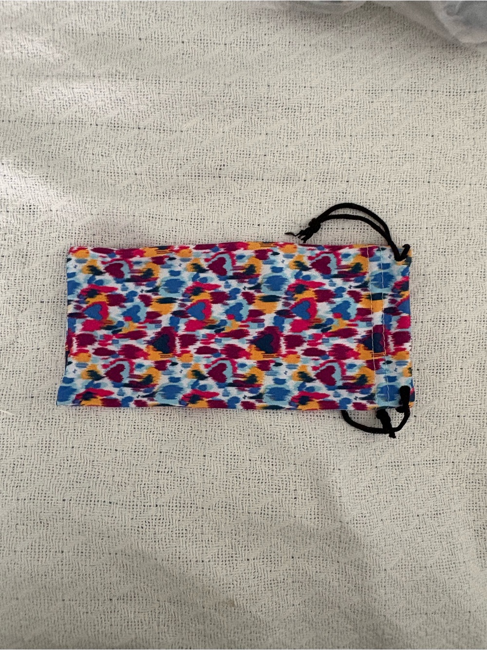 lug Coupe Heart Ikat pattern Sunglasses NWT - Picture 10 of 11